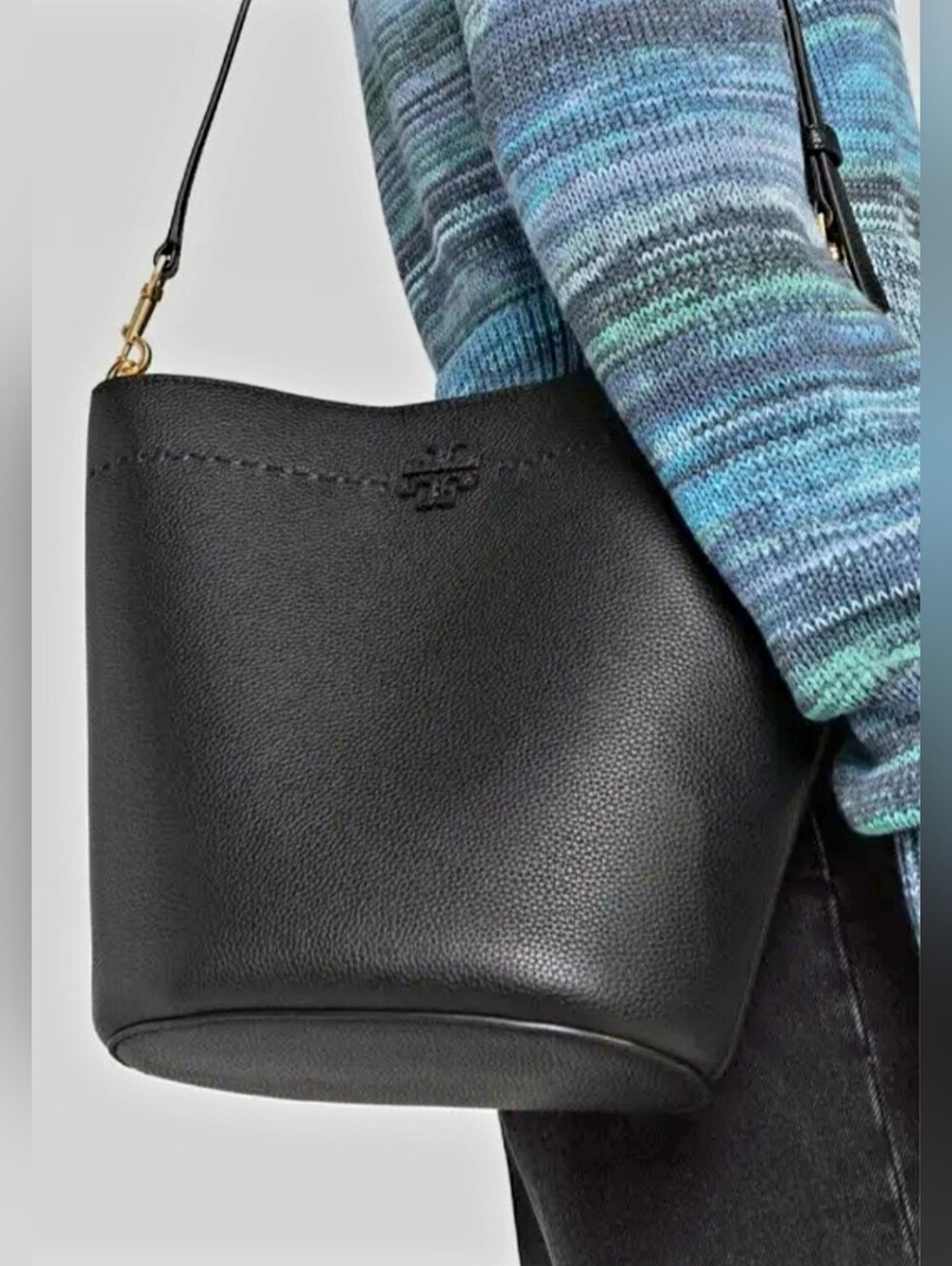 Tory Burch McGraw Black Pebbled Leather Bucket Crossbody/Shoulder Bag - Picture 4 of 16